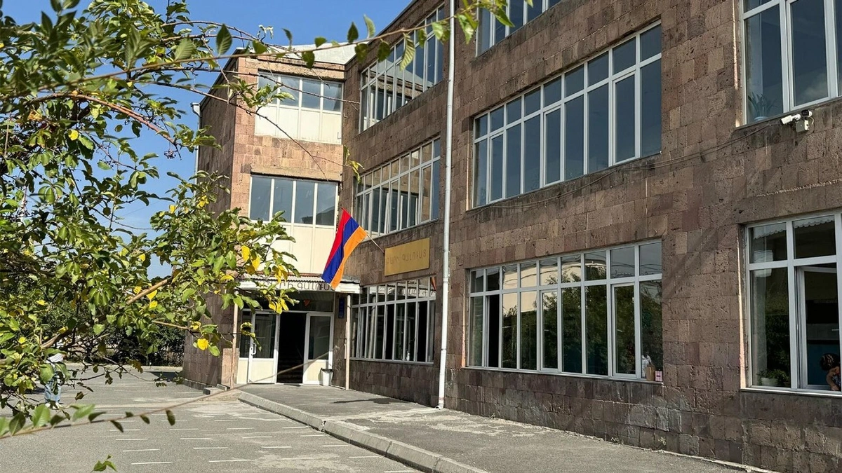 Ermənistan məktəblərində Azərbaycan dili öyrədiləcək