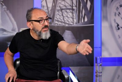 44 günlükdəki kimi hücumla üz-üzəyik: bu, əsl müharibədir! - Beqoyan