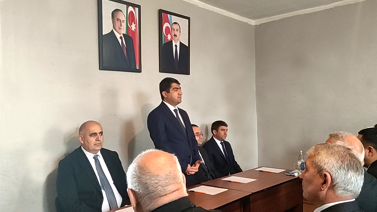 Seymur Orucov növbəti dəfə vətəndaşları dinlədi - FOTOLAR 6 VID 20251113 114745 00.02.30.329