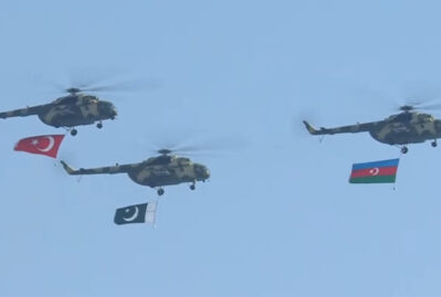 Səmada Azərbaycan-Türkiyə-Pakistan bayraqları... - VİDEO