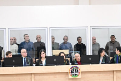 Prokurorlar ittiham çıxışına başladı: "Təqsirləri sübutlarla təsdiqlənib" 25 Prokurorlar ittiham çıxışına başladı: "Təqsirləri sübutlarla təsdiqlənib"