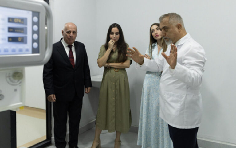 Leyla və Alena Əliyevalar Lənkəranda Baytarlıq Klinikasında - FOTOLAR