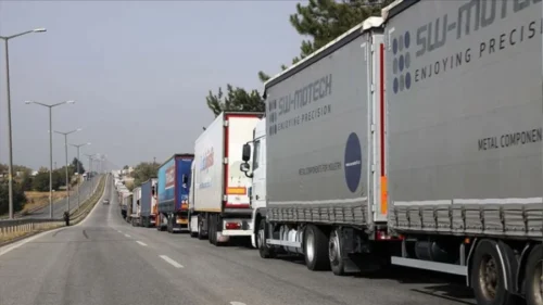 lojistik sektoru tir surucusu bulamiyor h1466227 11 900x506 1