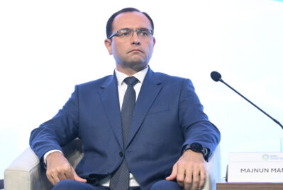 Nazir onu işdən çıxardı - FOTO