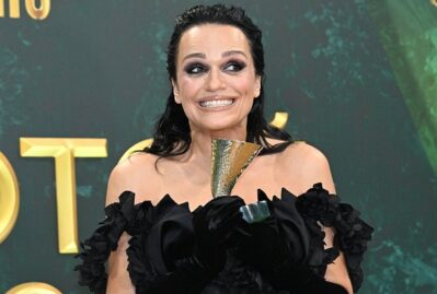 Məşhur müğənni ayaqqabısına yarım milyondan çox pul xərclədi