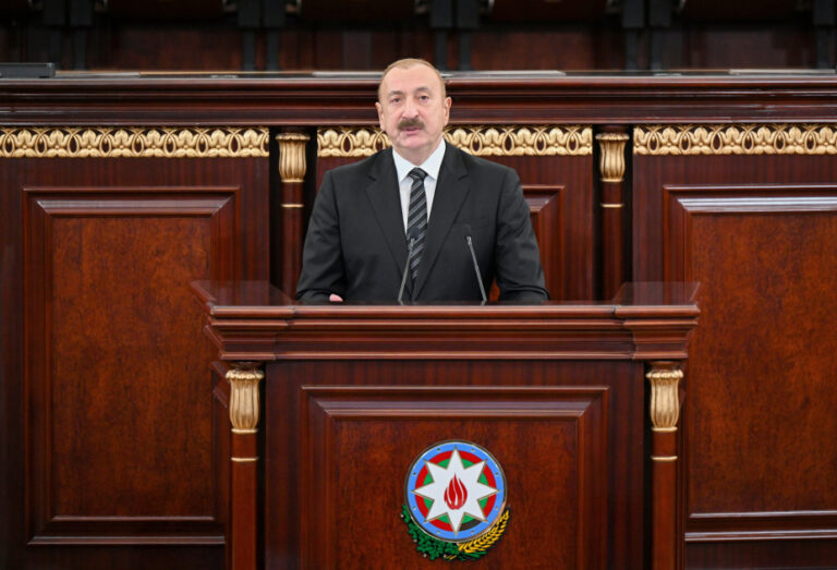 AMEA-nın yubiley yığıncağı: İlham Əliyev çıxış etdi - FOTOLAR