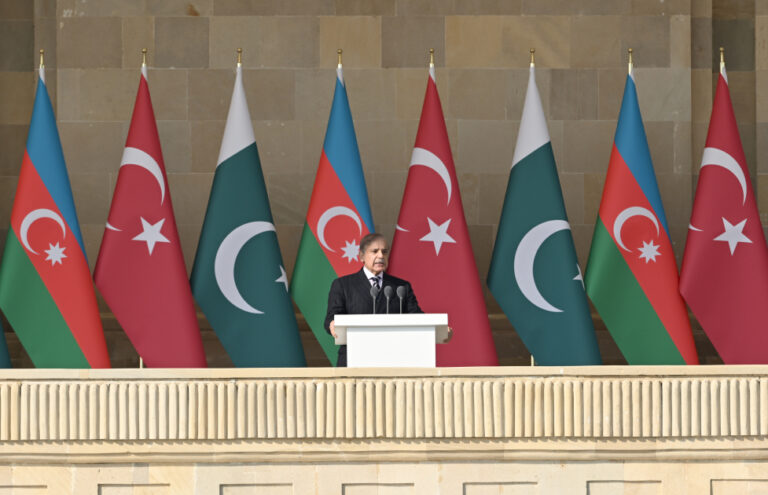 Pakistan Azərbaycanın yanında qaya kimi dayandı - Şahbaz Şərif