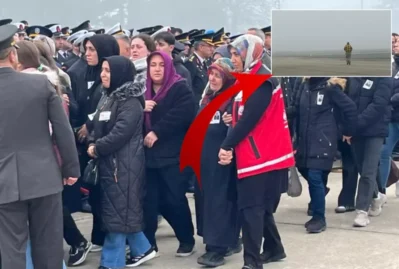 Təhlükəli anlar: şəhidləri daşıyan Türkiyə təyyarəsi...