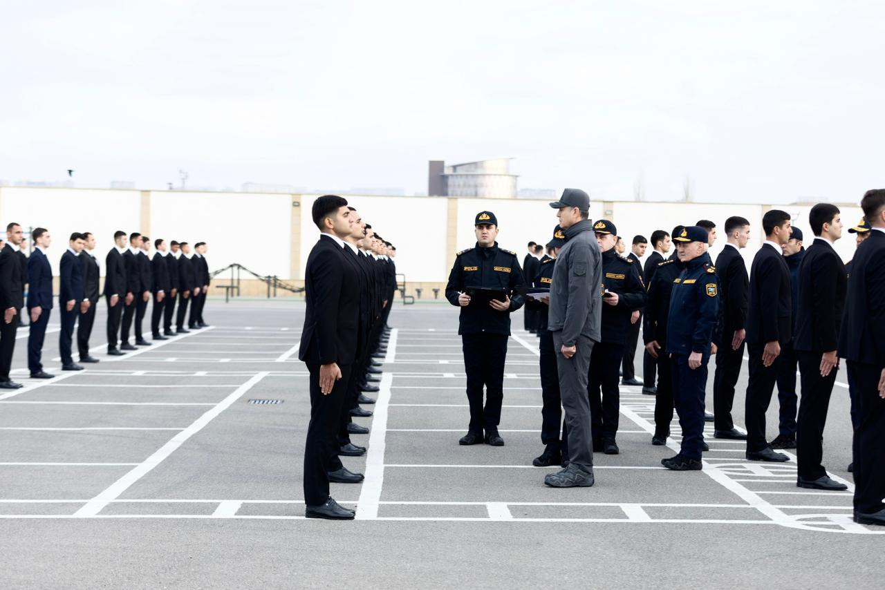 Vilayət Eyvazov sıra baxışı keçirdi - VİDEO 2 Vilayət Eyvazov sıra baxışı keçirdi - VİDEO