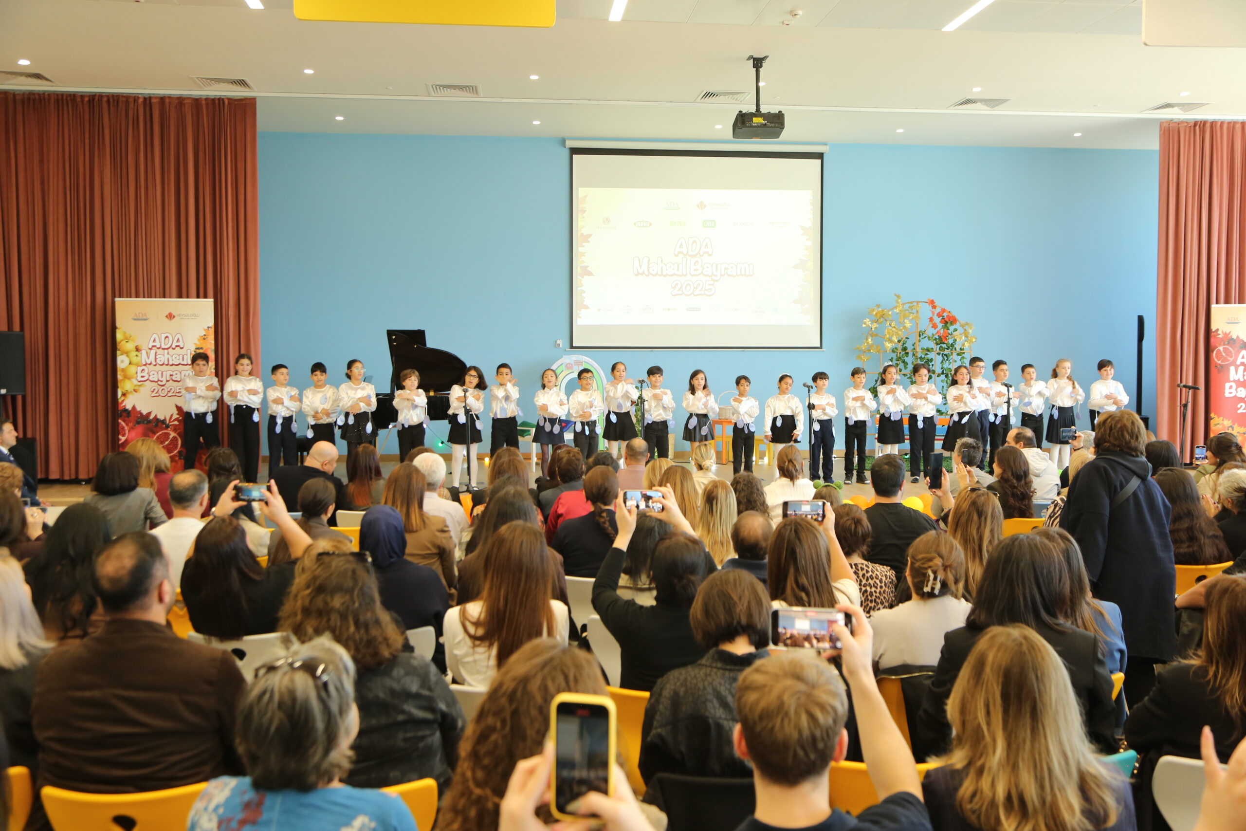 ADA ilə “Veysəloğlu”nun tərəfdaşlığı: xeyriyyə məqsədli festival keçirildi - FOTO 10 ADA ilə “Veysəloğlu”nun tərəfdaşlığı: xeyriyyə məqsədli festival keçirildi - FOTO