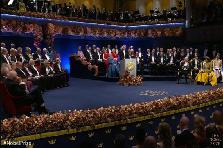 Nobel mükafatı laureatlara təqdim edildi