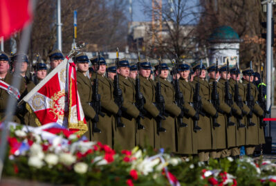 Dünya 80 il sonra bu çağırışla silkələnir: Sağ qalan 50 min nəfərin adı çəkildi 32 Dünya 80 il sonra bu çağırışla silkələnir: Sağ qalan 50 min nəfərin adı çəkildi