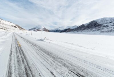 Kəlbəcərə qar yağır – VİDEO 24 Kəlbəcərə qar yağır – VİDEO