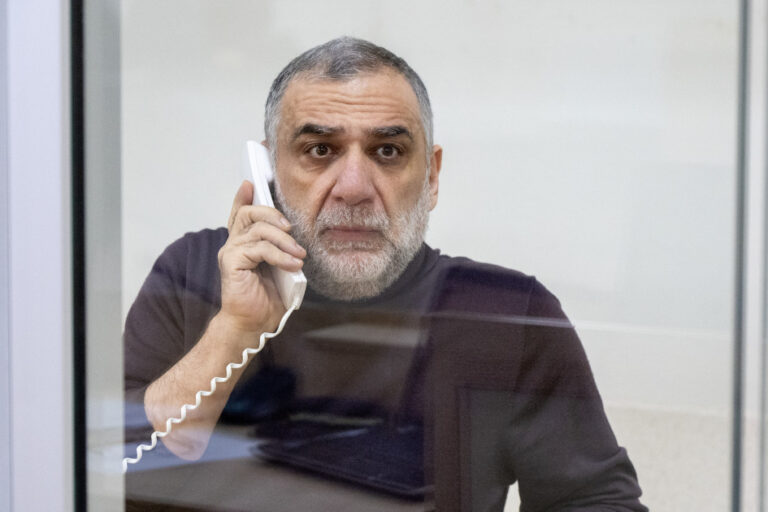 Vardanyan məhkəmədə bu sənədlərlə tanış olmaq istədi