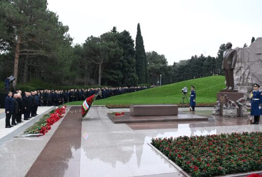 "Azərişıq" və "Azərenerji"də anım günü ilə bağlı tədbirlər keçirilib