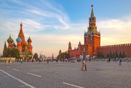 Moskvada bomba təhlükəsi: mindən çox insan təxliyə edildi