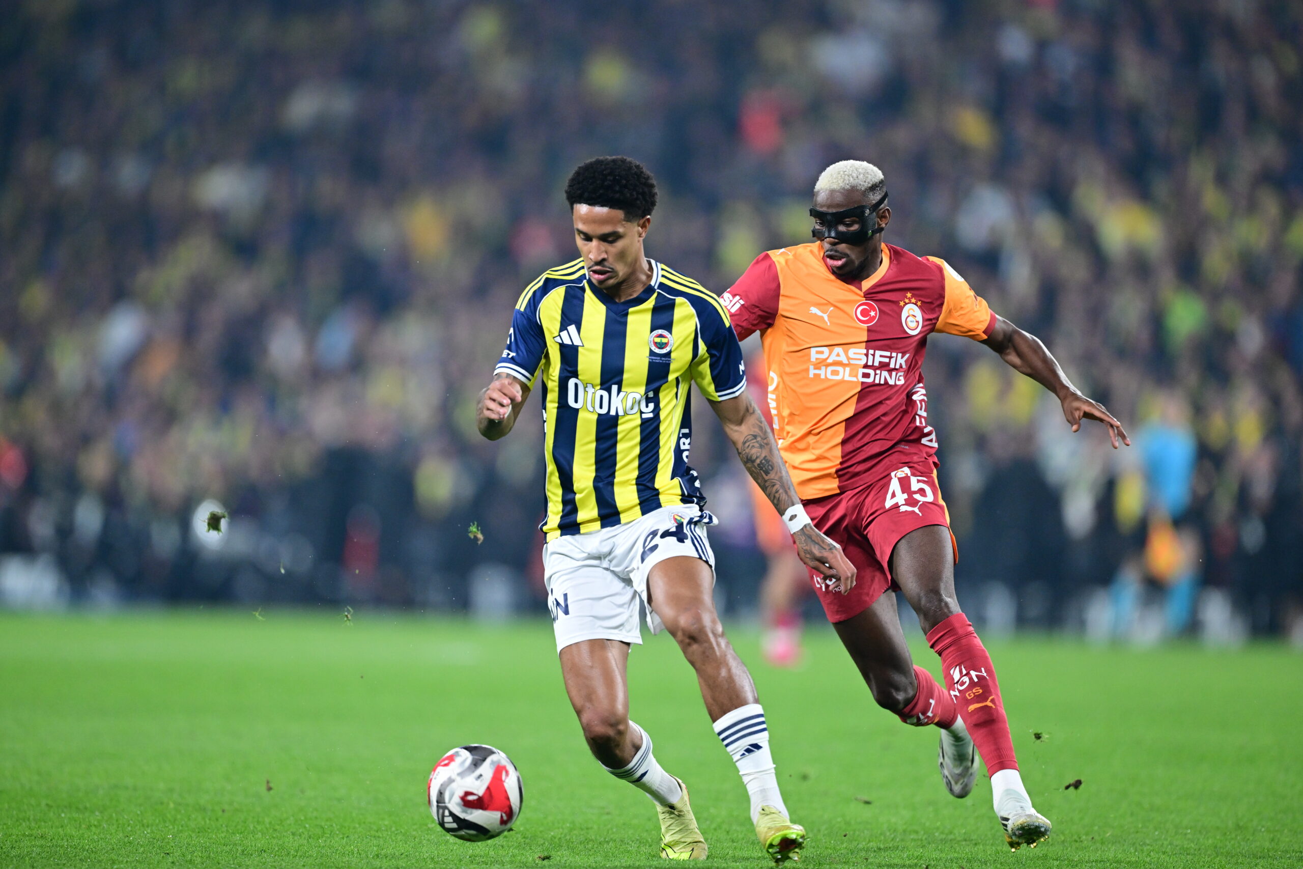 AA 20251201 39863413 39863406 FENERBAHCE GALATASARAY scaled