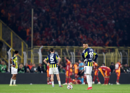 AA 20251201 39863423 39863422 FENERBAHCE GALATASARAY