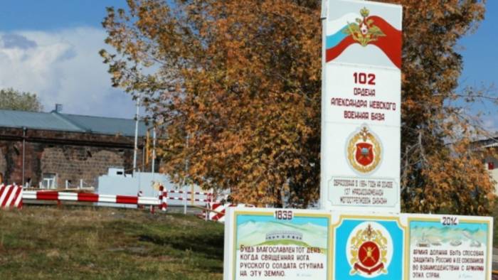 Ermənistan hökumətindən Rusiyanın 102-ci hərbi bazası barədə açıqlama