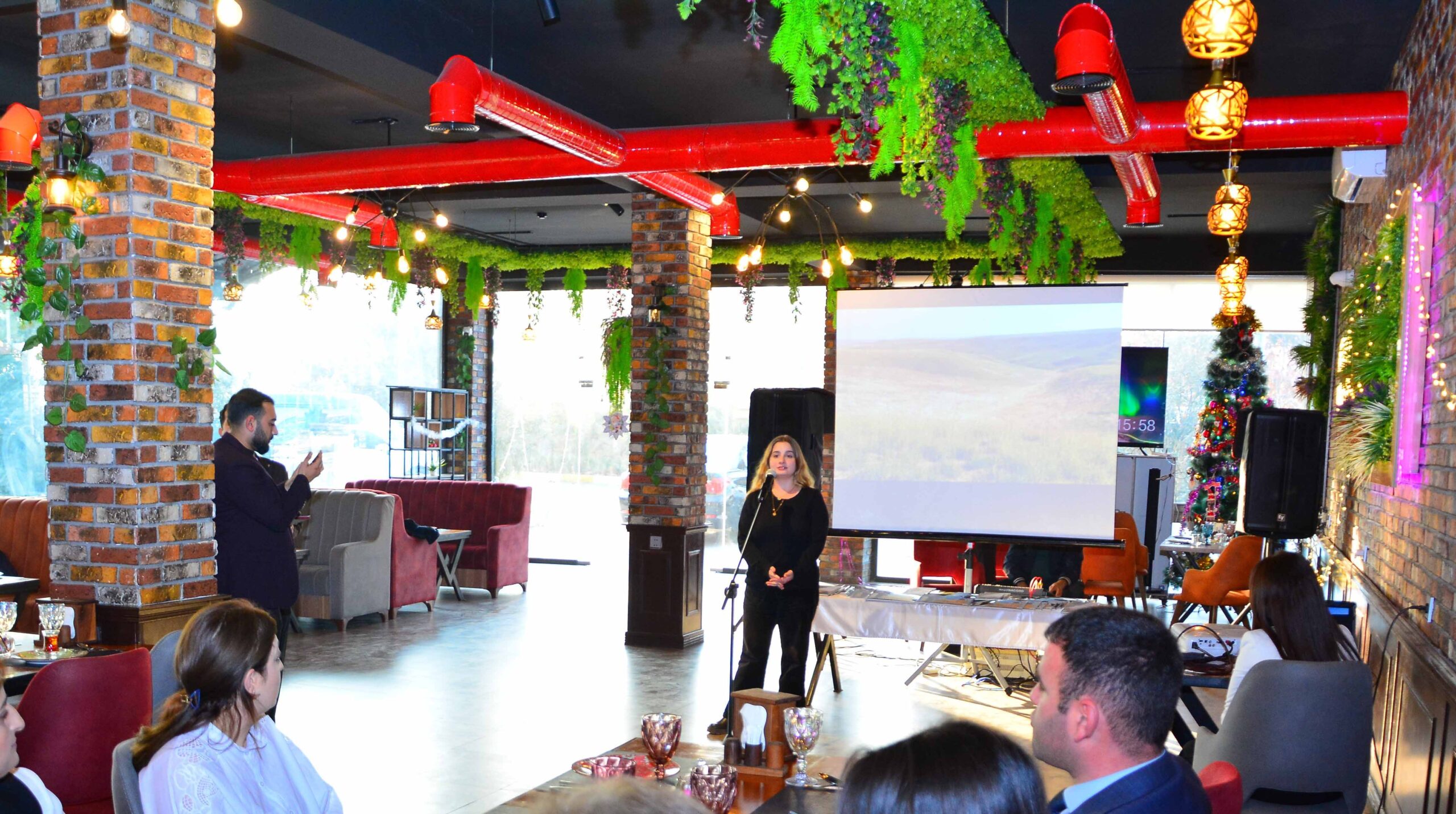 Ağstafada Keşikçidağla bağlı bələdçi jurnalının və diskin təqdimatı keçirildi - FOTOLAR 11 Ağstafada Keşikçidağla bağlı bələdçi jurnalının və diskin təqdimatı keçirildi - FOTOLAR