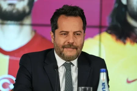 NySRR952A4jHD2F9H8vEfAK2kmxCDquf9URQr5la 900x600 2