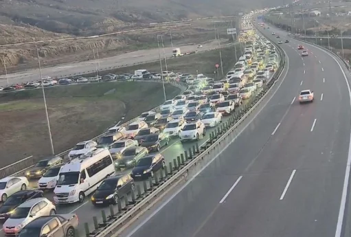 Bakıda 21 istiqamətdə tıxac var