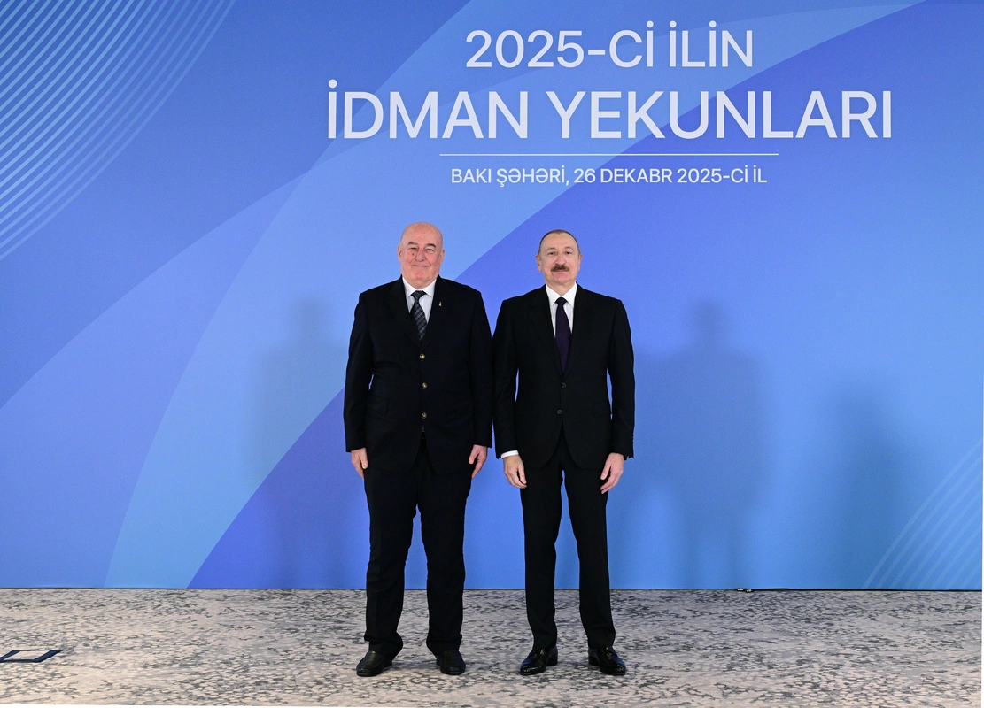 Asim Xudiyevlə Prezident arasında səmimi anlar: "Xankəndidə o topu axtarırdılar" - VİDEO 1 asim