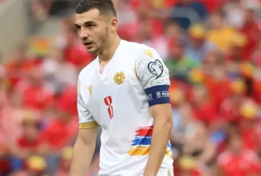 Ermənistan millisinin futbolçusunun İbrahimoviçlə ilginc FOTOSU