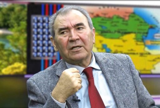 Cəmil Həsənli yenidən DTX-yə çağırıldı - İlkin versiya... 15 Cəmil Həsənli yenidən DTX-yə çağırıldı - İlkin versiya...