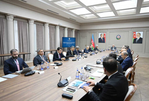 Əli Əsədovun rəhbərliyi ilə iclas keçirildi