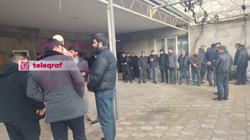 Meyxanaçı Kərim dəfn edildi - VİDEO 6 Meyxanaçı Kərim dəfn edildi - VİDEO