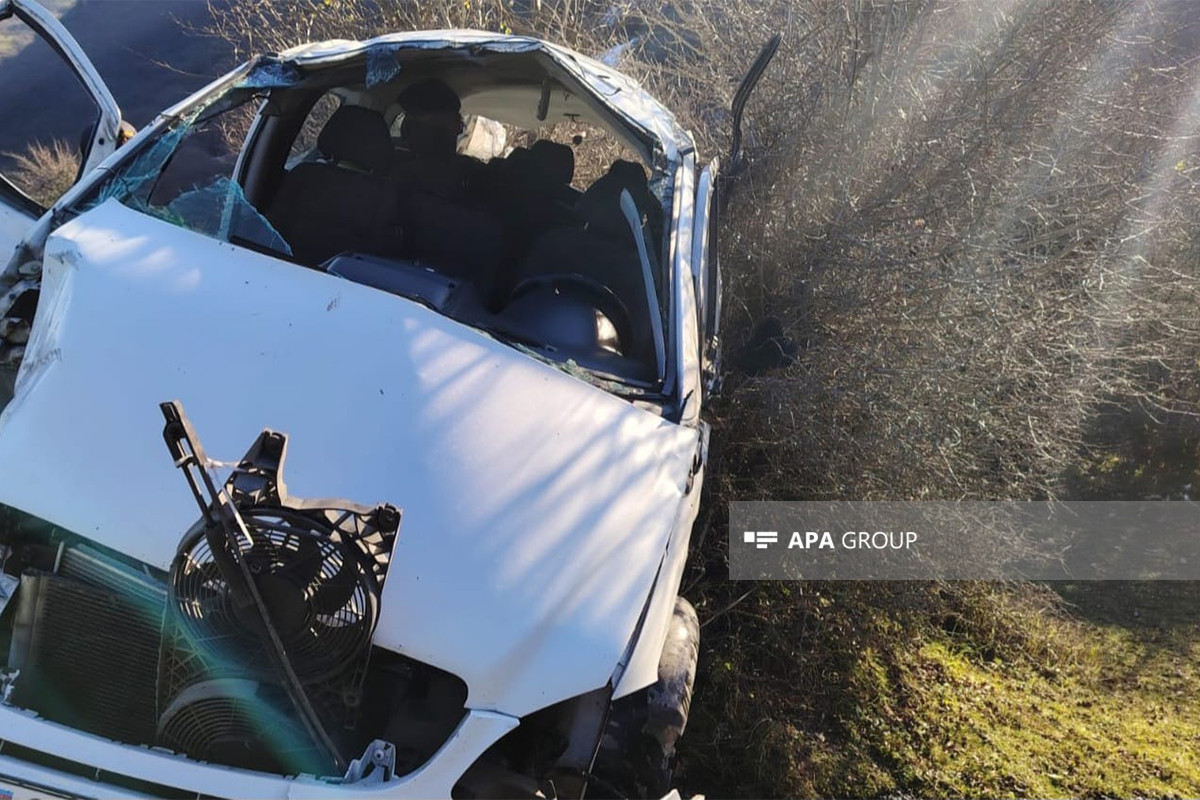 Lerikdə ağır qəza: sürücü yuxulayıbmış... - FOTO