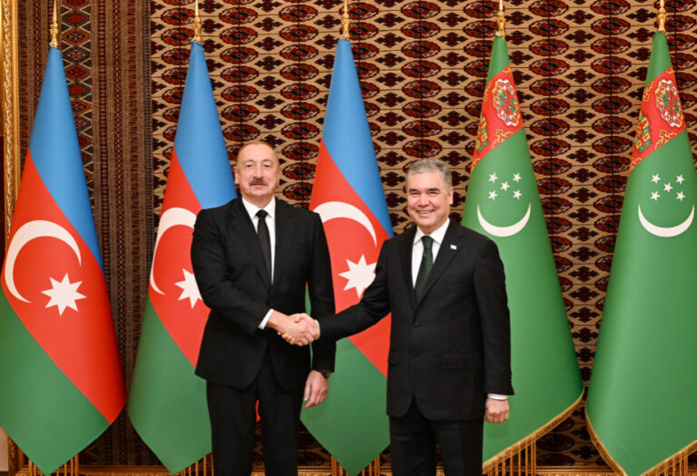 Prezident Qurbanqulu Berdiməhəmmədova məktub göndərdi