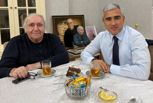 Anar Ələkbərov Ramiz Rövşəni evində ziyarət etdi