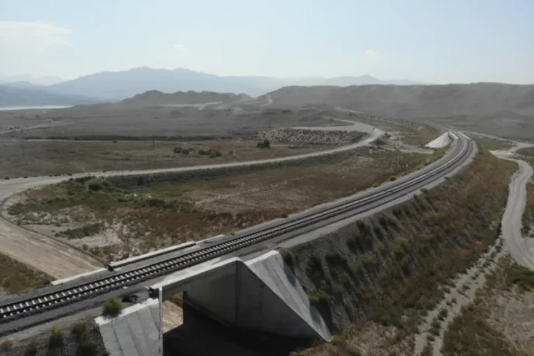 Zəngəzur dəhlizi dünyadakı ən yüksək tutumlu dəhlizlərdən biri olacaq – Uraloğlu