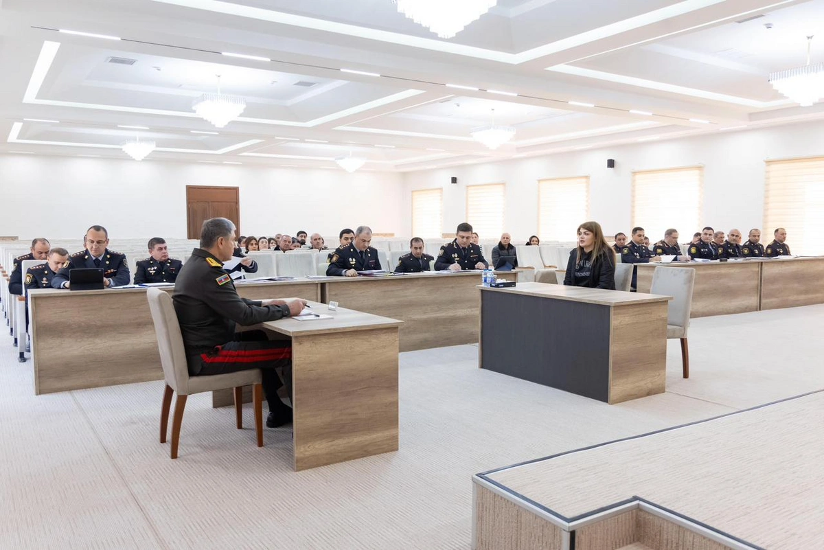 Vilayət Eyvazov vətəndaş qəbulu və sıra baxışı keçirdi - VİDEO 7 Vilayət Eyvazov vətəndaş qəbulu və sıra baxışı keçirdi - VİDEO