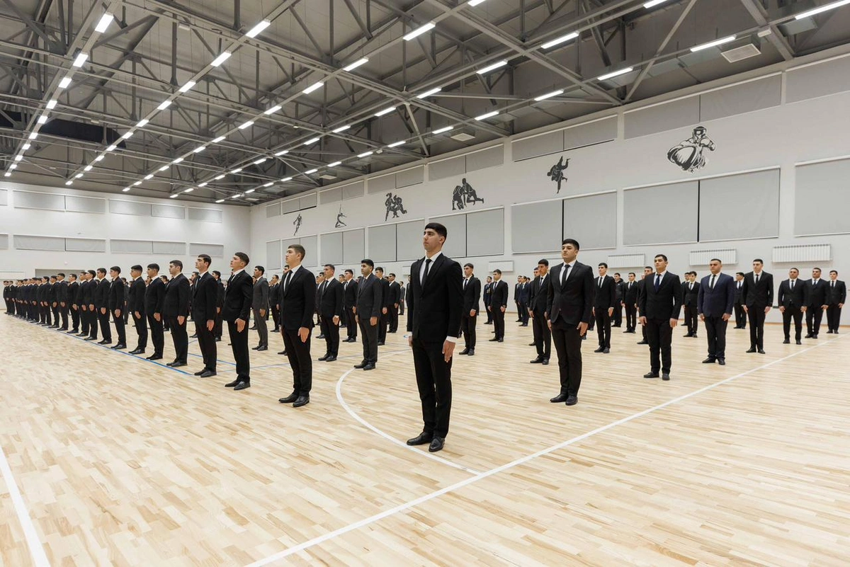 Vilayət Eyvazov vətəndaş qəbulu və sıra baxışı keçirdi - VİDEO 10 Vilayət Eyvazov vətəndaş qəbulu və sıra baxışı keçirdi - VİDEO