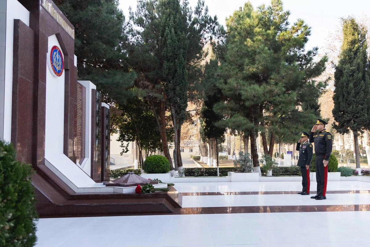 Vilayət Eyvazov vətəndaş qəbulu və sıra baxışı keçirdi - VİDEO 11 Vilayət Eyvazov vətəndaş qəbulu və sıra baxışı keçirdi - VİDEO