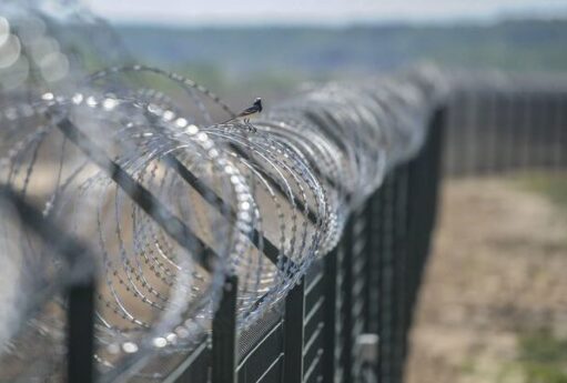 Saxta sənəd, gizli keçid, milyonluq qaçaqmal – sərhəddə nə baş verib?