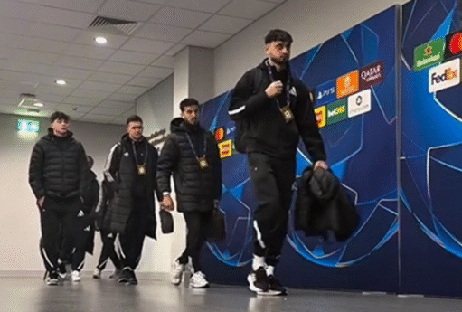 27d9584bb9b81fcbfbf0fdf17184415b