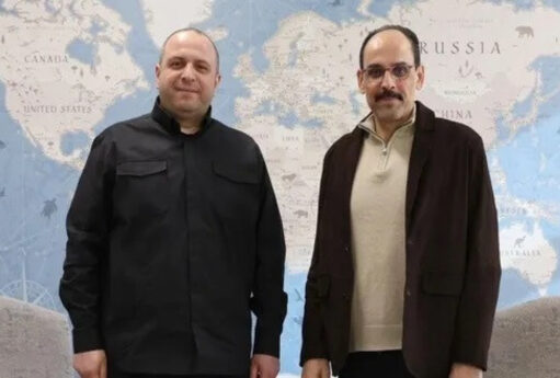 İbrahim Kalın Ankarada Rüstəm Umerovla görüşdü