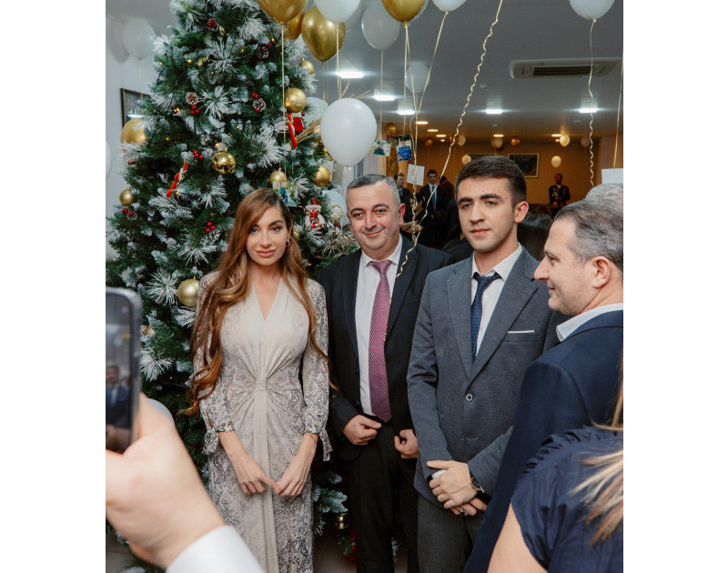 Ahıl şəxslər üçün Yeni il süfrəsi açıldı