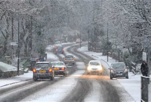 Qarlı hava qəzaya səbəb oldu, avtomobil qayadan aşdı – ANBAAN VİDEO