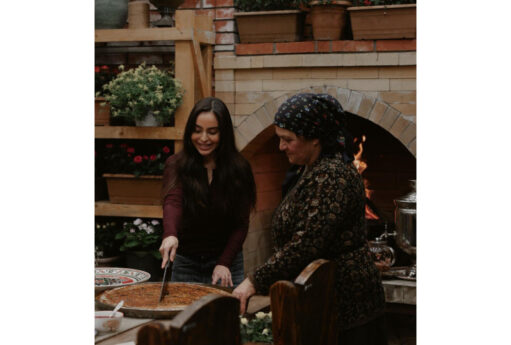 Leyla Əliyeva Əzizə xalanın mətbəxindən video paylaşdı