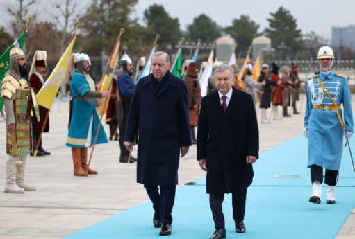 AA 20260129 40401671 40401654 CUMHURBASKANI ERDOGAN OZBEKISTAN CUMHURBASKANI MIRZIYOYEVI RESMI TORENLE KARSILADI