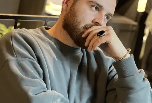 İranda 26 yaşlı etirazçı edamdan son anda belə qurtuldu