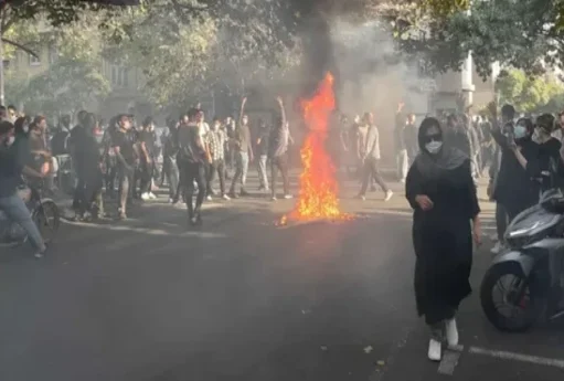 İranda kütləvi etirazlar: ölü sayı artdı 28 İranda kütləvi etirazlar: ölü sayı artdı