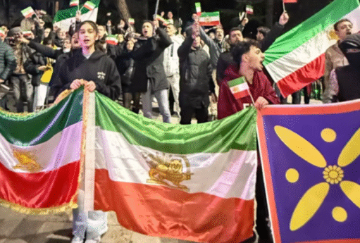 Tbilisidəki iranlılar da ayağa qalxdı - VİDEO