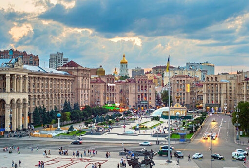 Ukraynada fövqəladə vəziyyət elan edildi: Ölkə kritik durumda