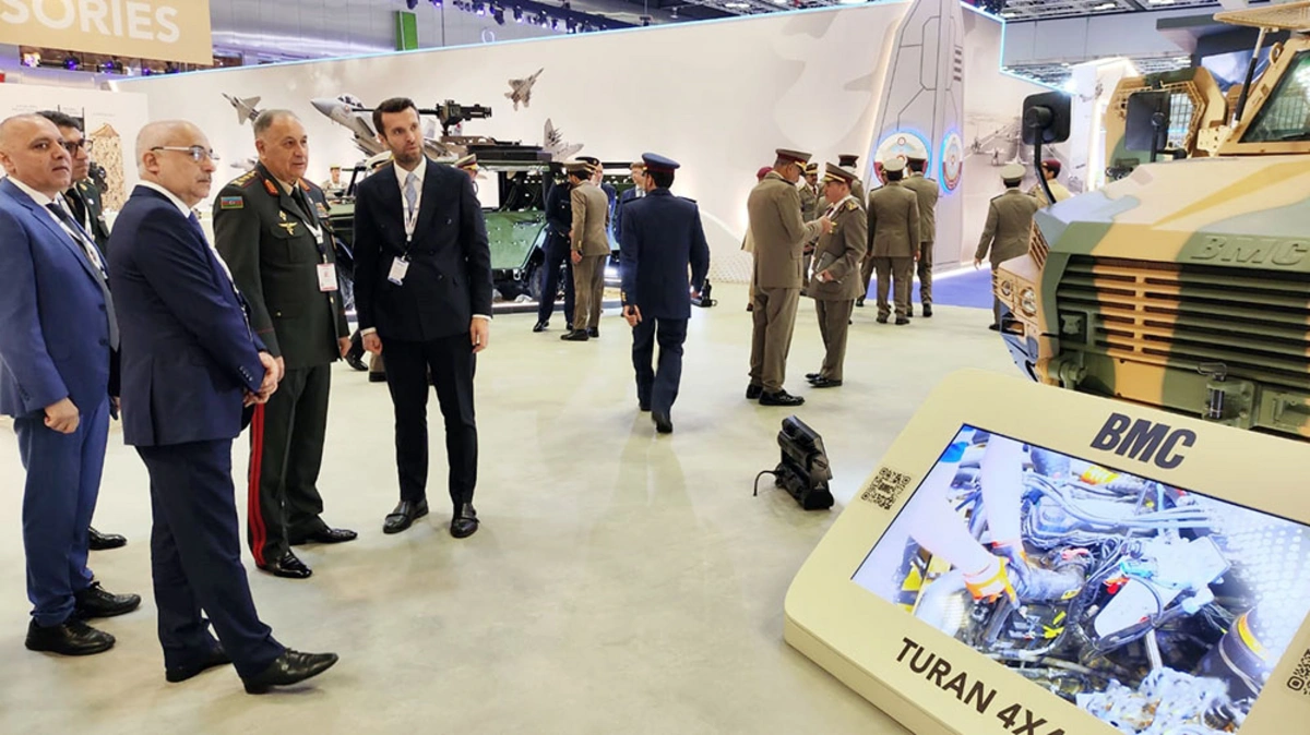 Kərim Vəliyev Qətərdəki sərgidə... - FOTOLAR 3 Kərim Vəliyev Qətərdəki sərgidə... - FOTOLAR